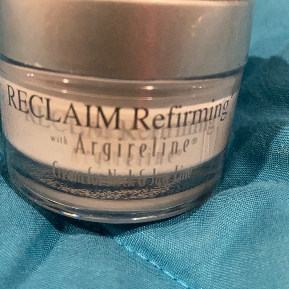 Principal Secret jaw and neck line cream